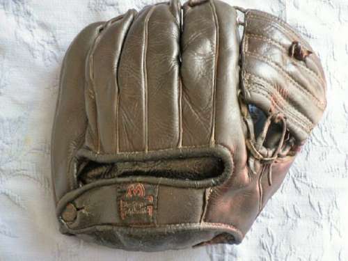 Bobby Doerr MacGregor Goldsmith G111 Back